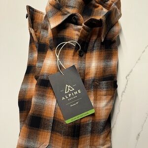 Alpine Design Men's Tan and Black Plaid Shirt